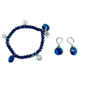 AVON 2013 award bracelet & earring set